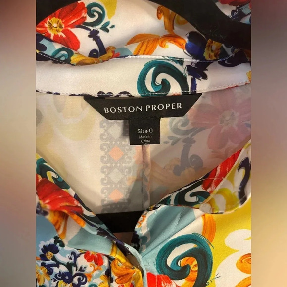 Boston Proper La Dolce Scarf Print Sophia Button Up Charmeuse Blouse Size 0 - Picture 3 of 3